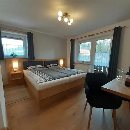 Gaestehaus Staller Inkl. Chiemgaukarte Διαμέρισμα